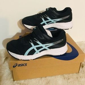 NIB ASICS - Contend 6ps